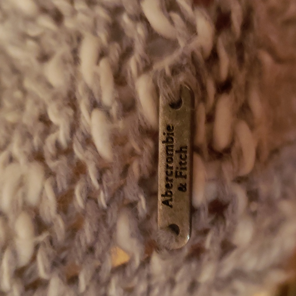 Sweater - Picture 2 of 5